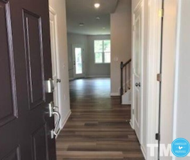 Building Photo - 1105 Kindness Ln