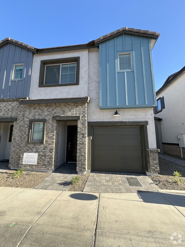 Building Photo - 2837 W Eagle Talon Trail