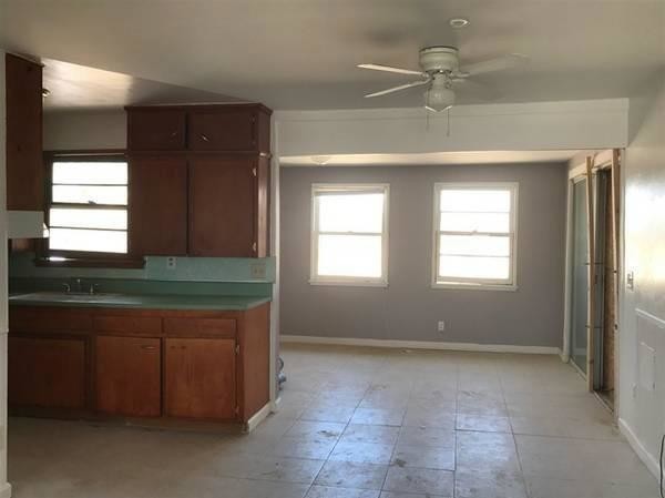 Foto del edificio - 73590 Didsbury Dr