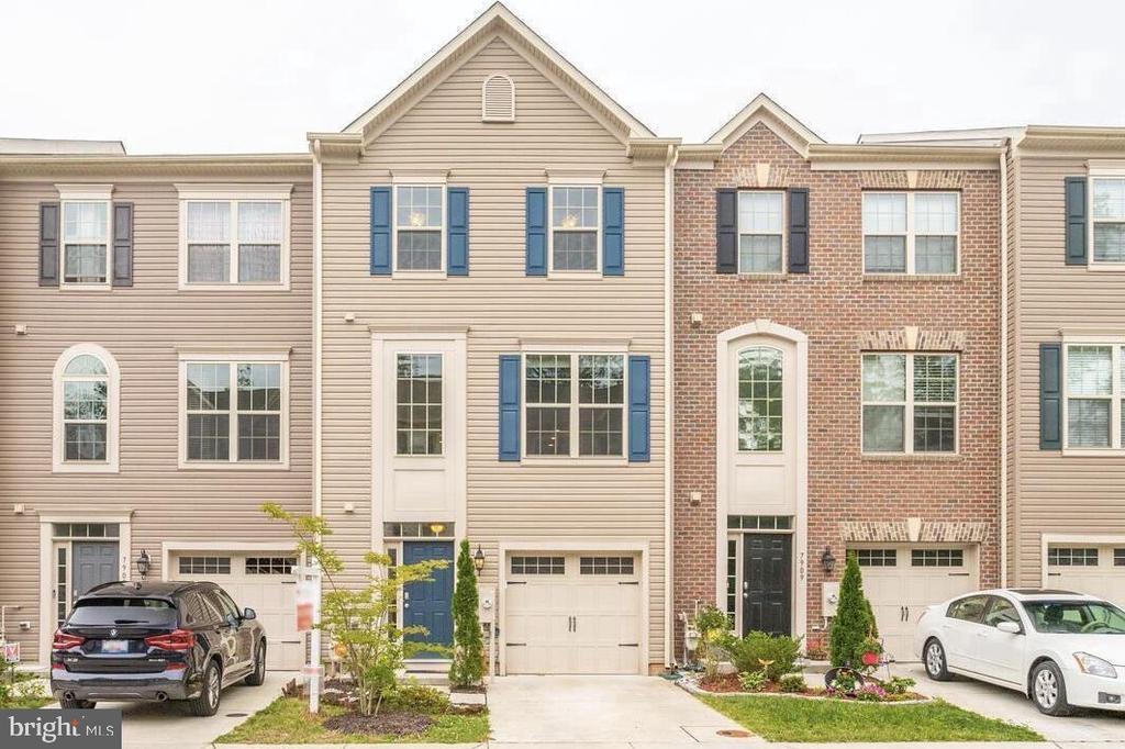 Foto principal - 7907 Moss Brook Ct