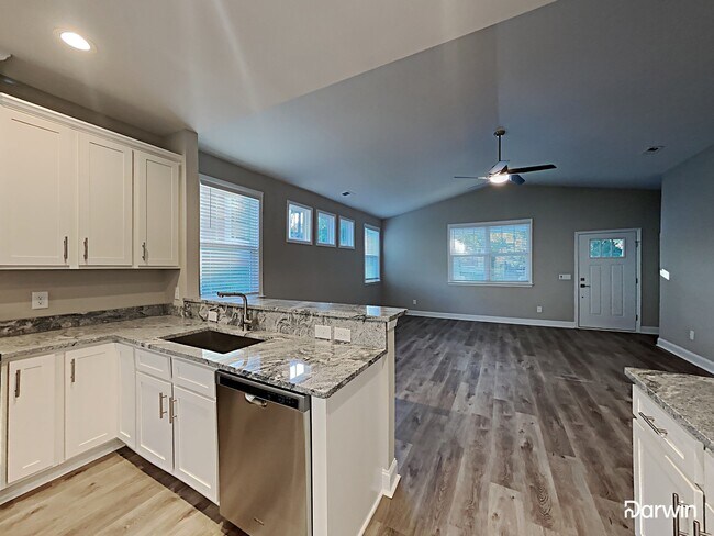 Foto del edificio - 504 Lakewood Avenue, Charlotte, NC 28208