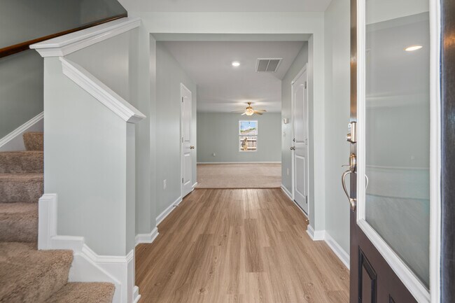 Foto del edificio - 2854 Meadowview Blvd