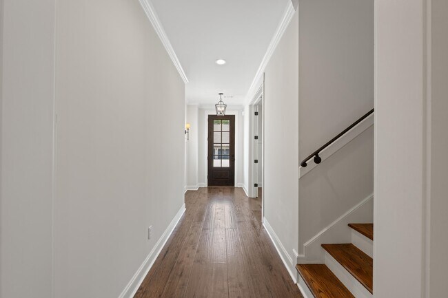 Foto del edificio - 940 Cypress Vine Cove