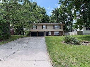 Building Photo - 843 W Kansas St