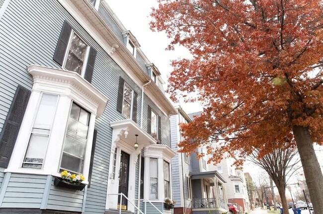Building Photo - 261 State St