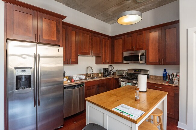 Foto del edificio - 3245 N Ashland Ave