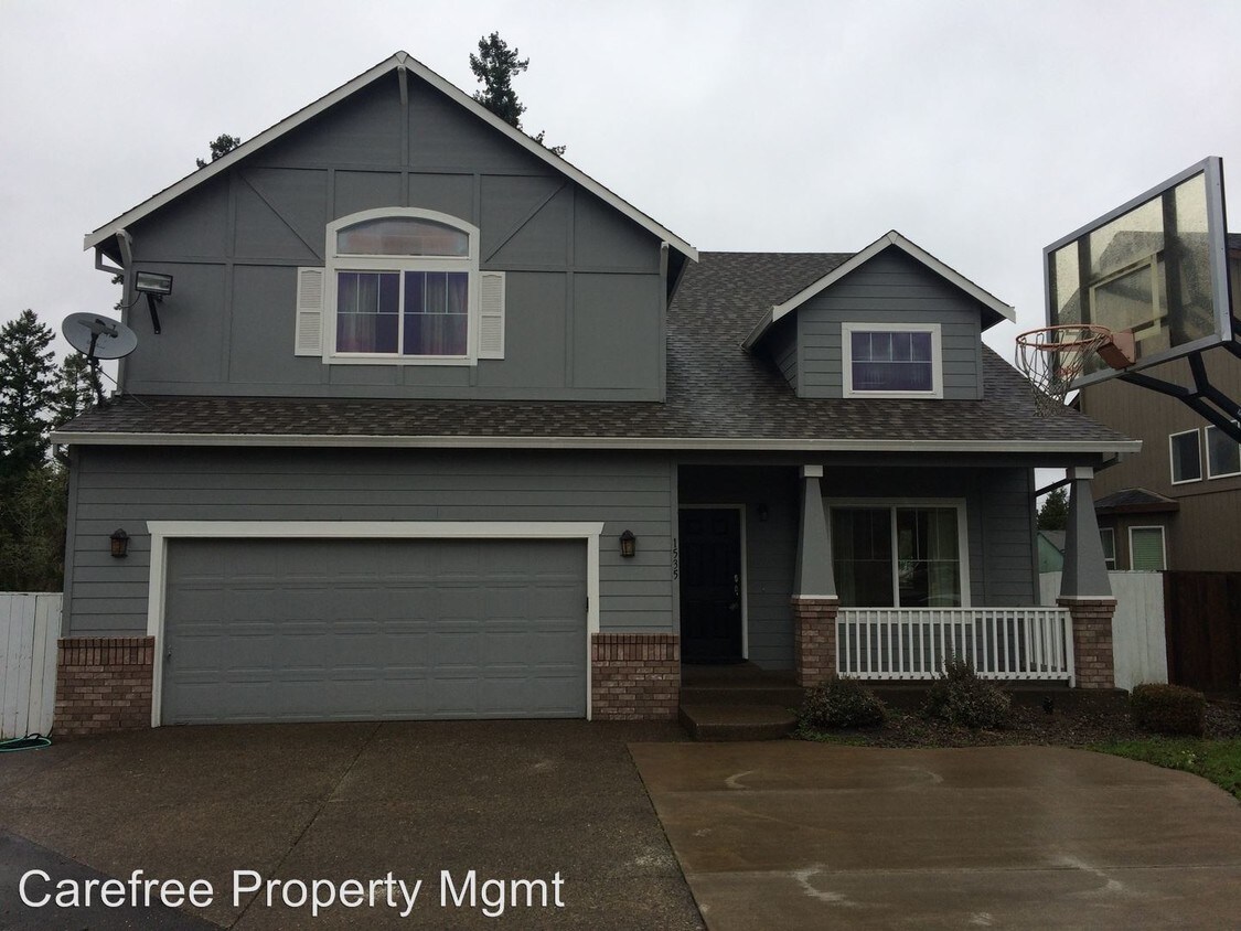 5 br, 3 bath House 1535 SE Pelton Court House Rental in Hillsboro