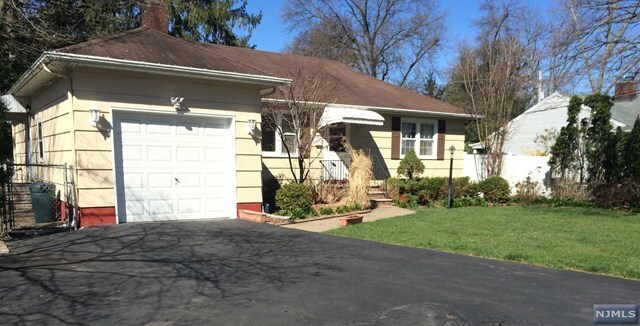 Foto principal - 157 Franklin Turnpike