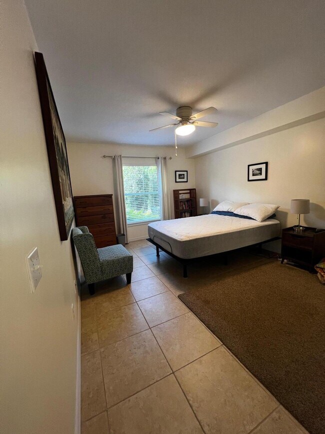 Foto del edificio - 11195 Roseland Rd