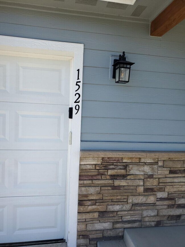 1529 E Marilyn Cir, Deer Park, WA 99006 House Rental in Deer Park, WA