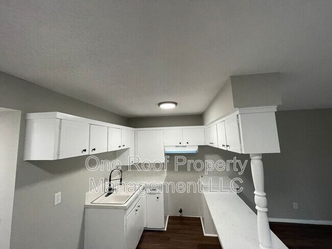 Foto del edificio - 3113 Barnett Ave