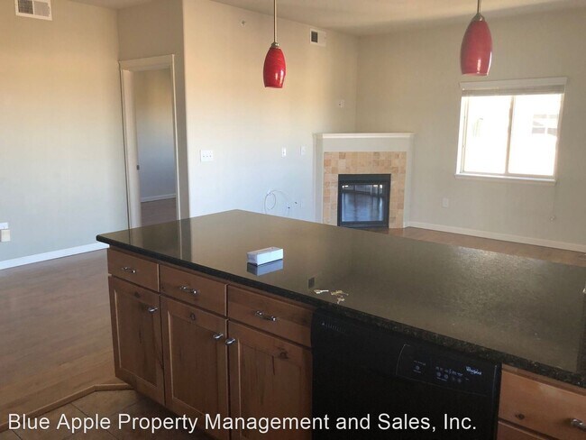 Foto del edificio - 2 br, 2 bath House - 1044 Rockhurst Dr #408