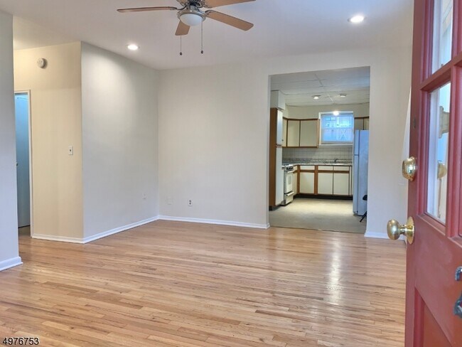 Building Photo - 51 Espy Rd