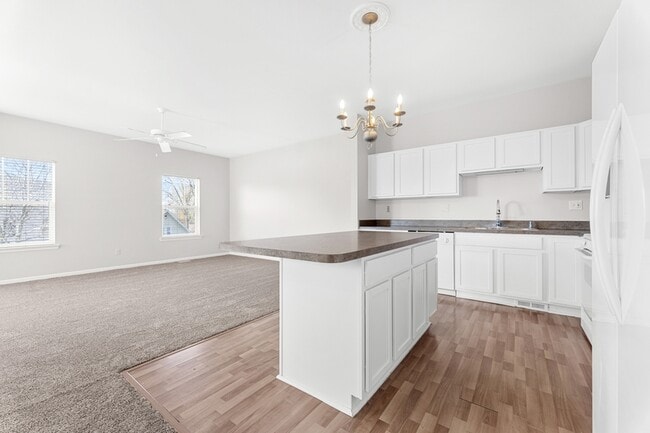 Foto del edificio - 2885-2885 5th St