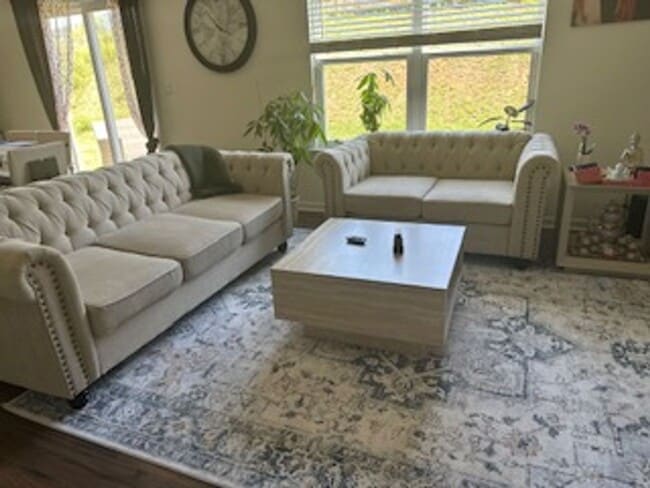Building Photo - Knoxville 37932 - Beautiful New 5 bedroom,...