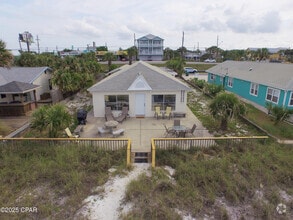 Building Photo - 13307 Oleander Dr