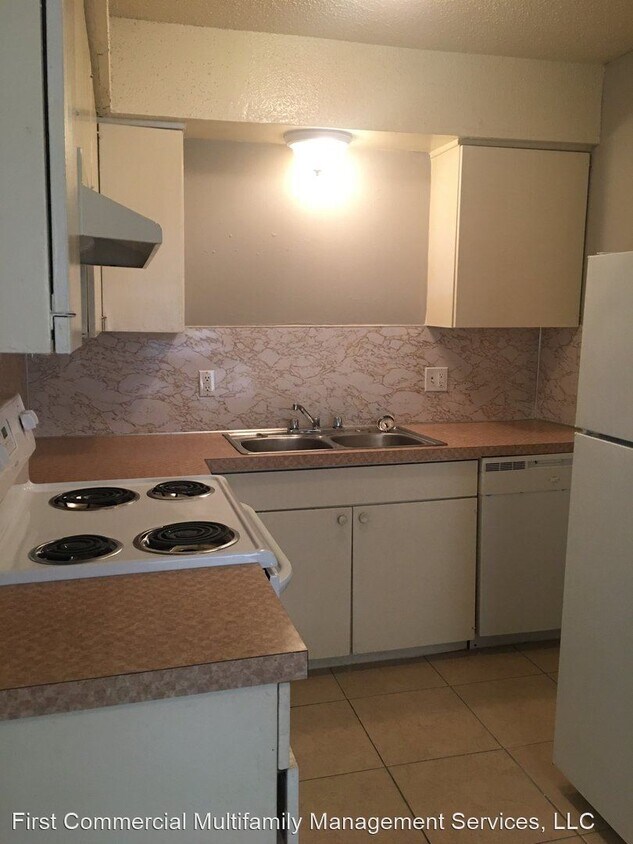 Foto principal - 2519 E 10th St