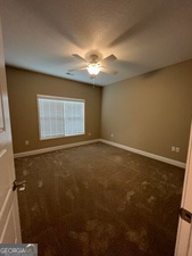 Building Photo - 126 The Villas Way