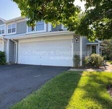 Building Photo - 45 White Pine Dr