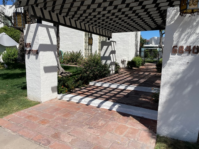 Complex Entry - 6840 E 2nd St