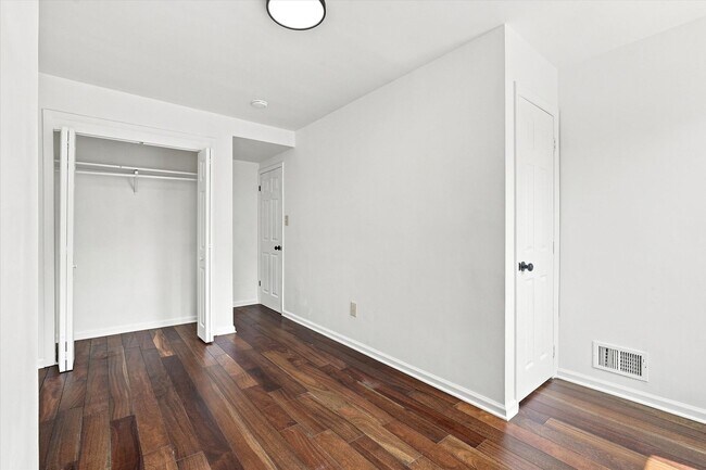 Foto del edificio - 2846 Amber St