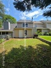 Building Photo - 108 Wrenwood Ln
