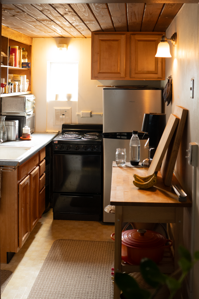 Building Photo - 3246 NE 85th St