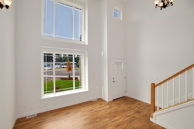 Building Photo - Modern Luxury: Spacious 3-Bedroom Home Near JBLM