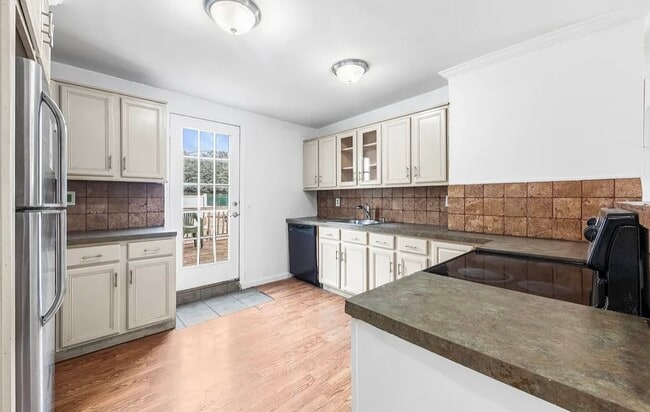 Building Photo - 1603 Bushwick Ave