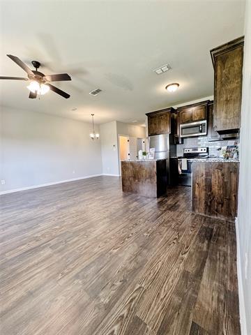 Building Photo - 8715 Ellis Dr
