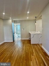 Building Photo - 119 Victor St NE