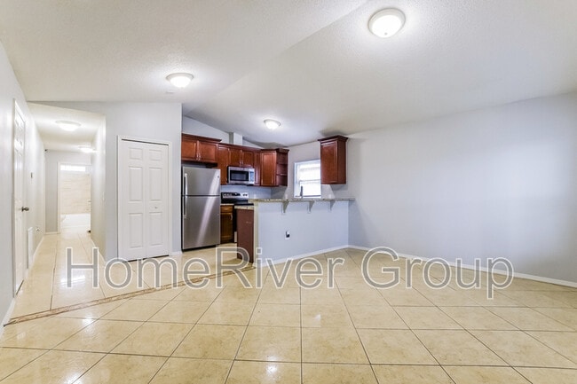 Building Photo - 310 Daniels Pointe Dr