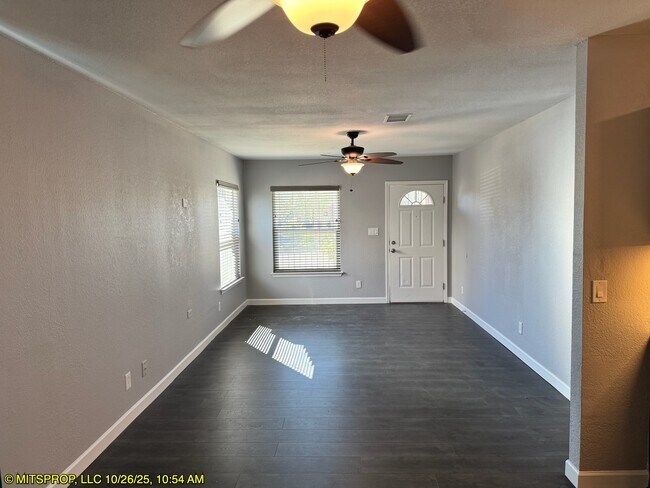 Building Photo - 12549 Martin Bauman Dr