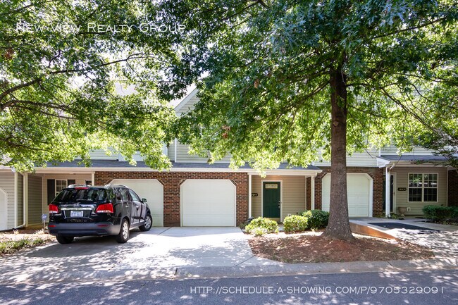 Building Photo - 10647 Greyhound Dr
