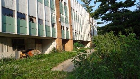 Building Photo - 1136 Inlet Rd