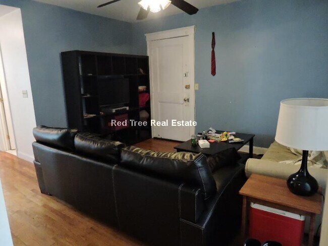 Building Photo - 23 Egremont Rd