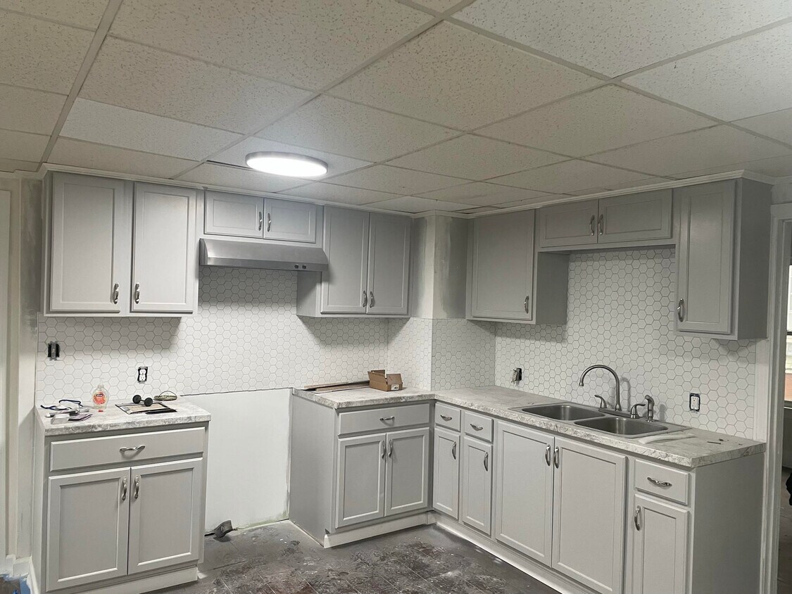 Building Photo - 125 Westford Ave