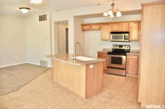 Building Photo - 269 Sunshine Dr
