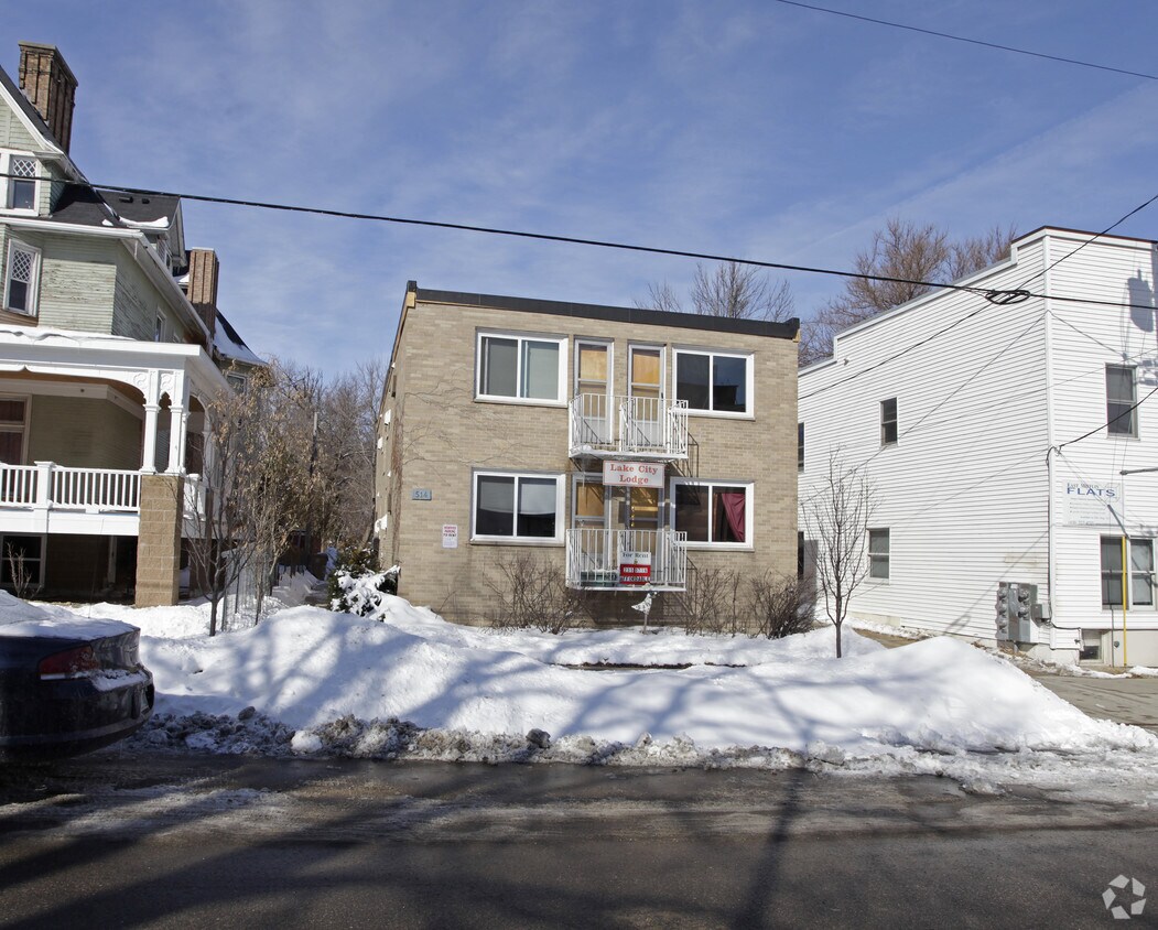 Building Photo - 514 E Mifflin St