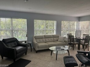 Building Photo - 13520 Stratford Pl Cir