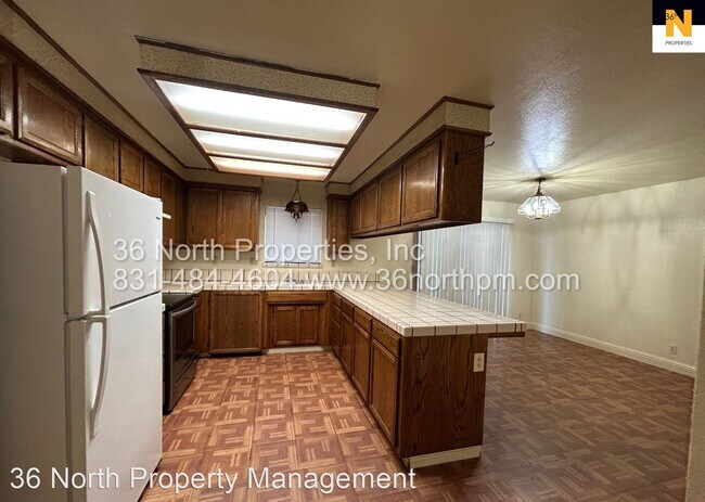 Building Photo - 3 br, 2 bath House - 551 De Leon Dr