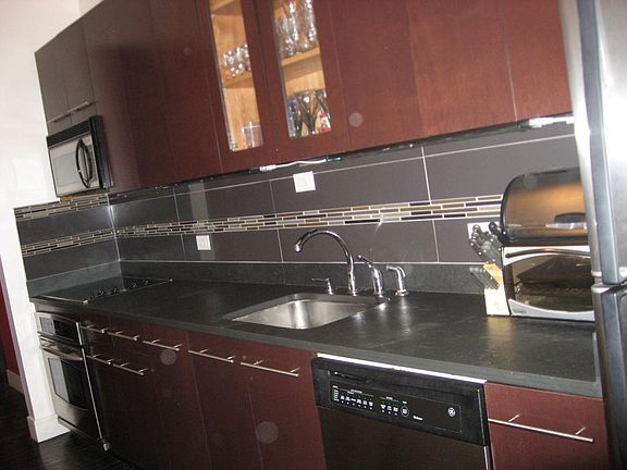 Kitchet - 25 Leroy Pl