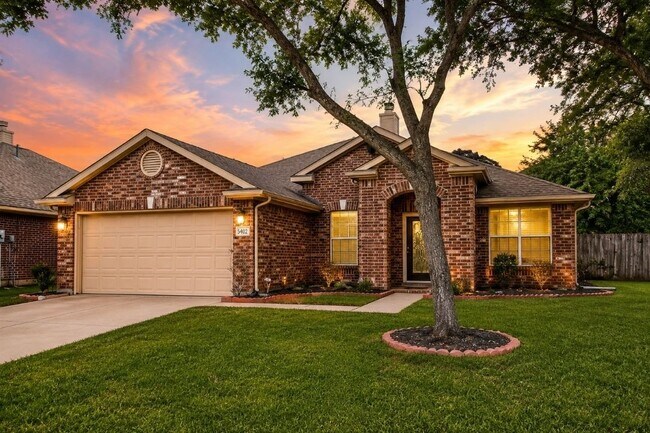 Building Photo - 5402 Rosehaven Ct