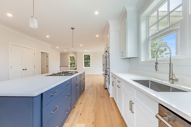 Building Photo - 59 Hemman St