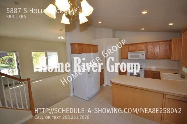 Building Photo - Beautiful 3-Bed, 2-Bath Boise Home