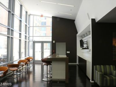 Foto del edificio - 6506 America Blvd