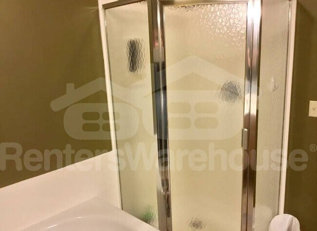 Foto del edificio - 3635 Lawndale Ln N