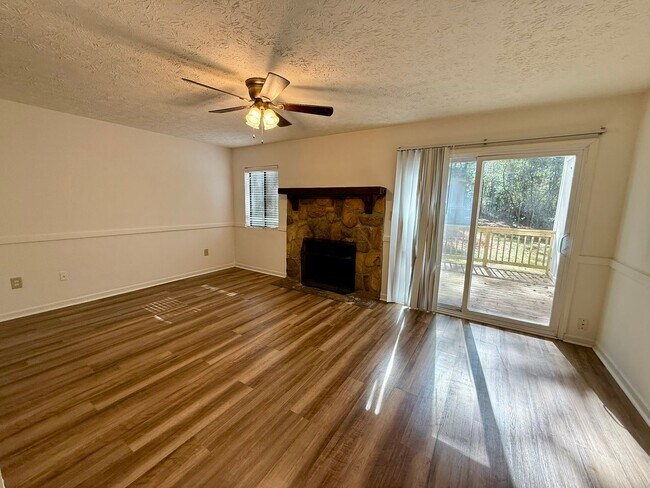 Building Photo - VFW 163 A &amp; B