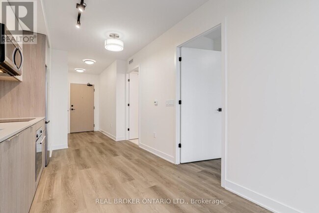 Building Photo - 36 Zorra St