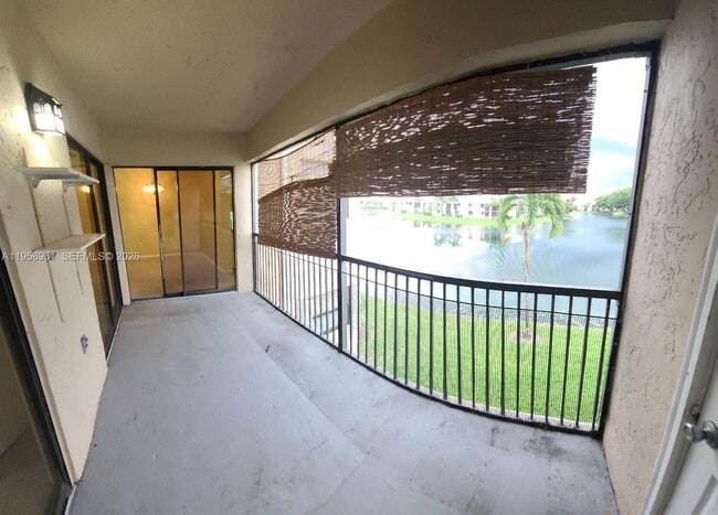 Building Photo - 1002 Adams Ave